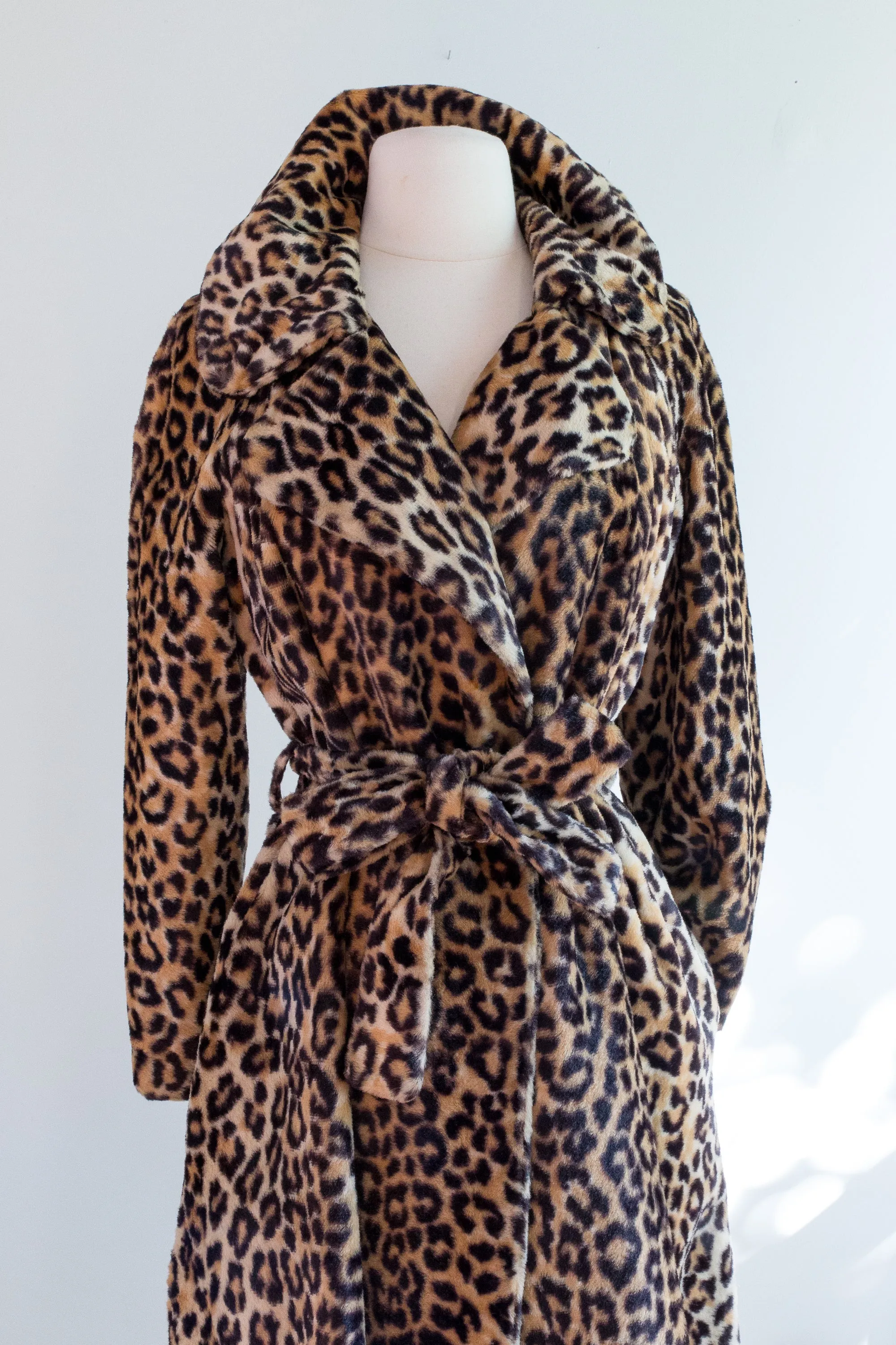 Fabulous 1960s Faux Leopard Trench Coat / Medium