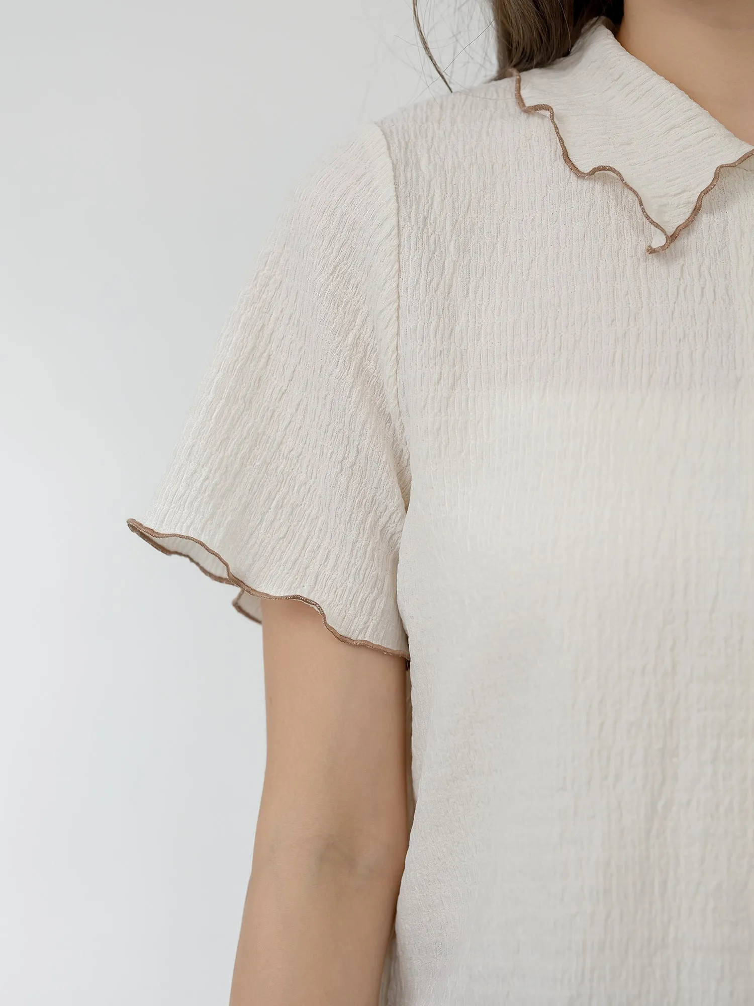 Landa Collared Wrinkle Ruffle Top