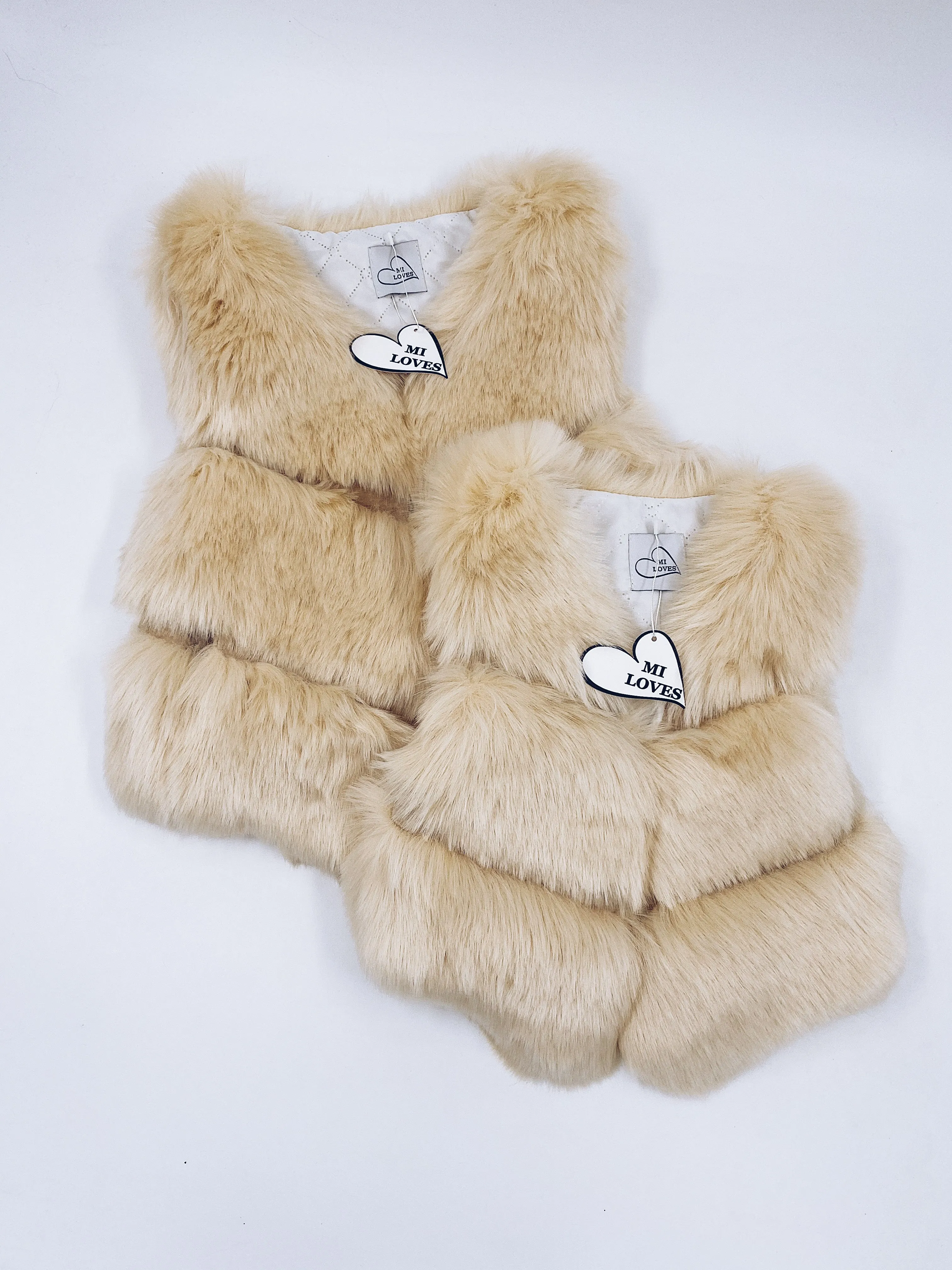 MI LOVES SIGNATURE Adult Synthetic fur vest in cream
