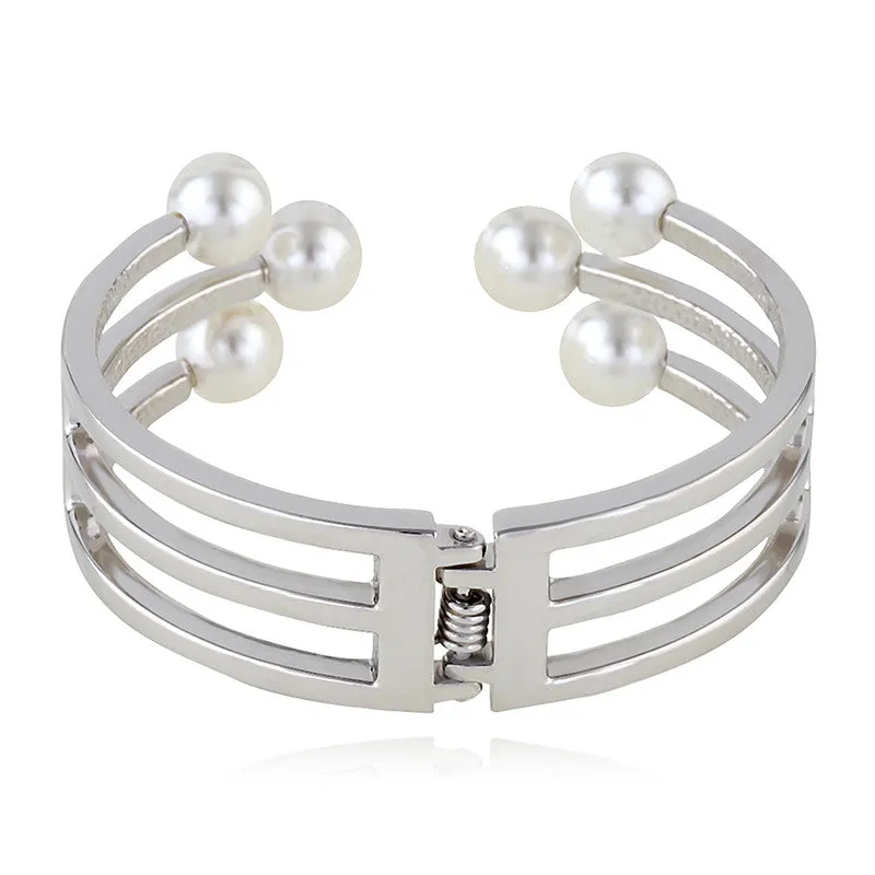 Pearl Layer Bracelet
